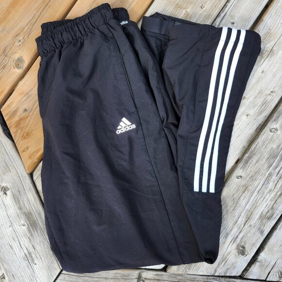 adidas SPORT ESSENTIALS MID TRACKPANT Size Learge Lower Leg Stripes - Picture 1 of 6